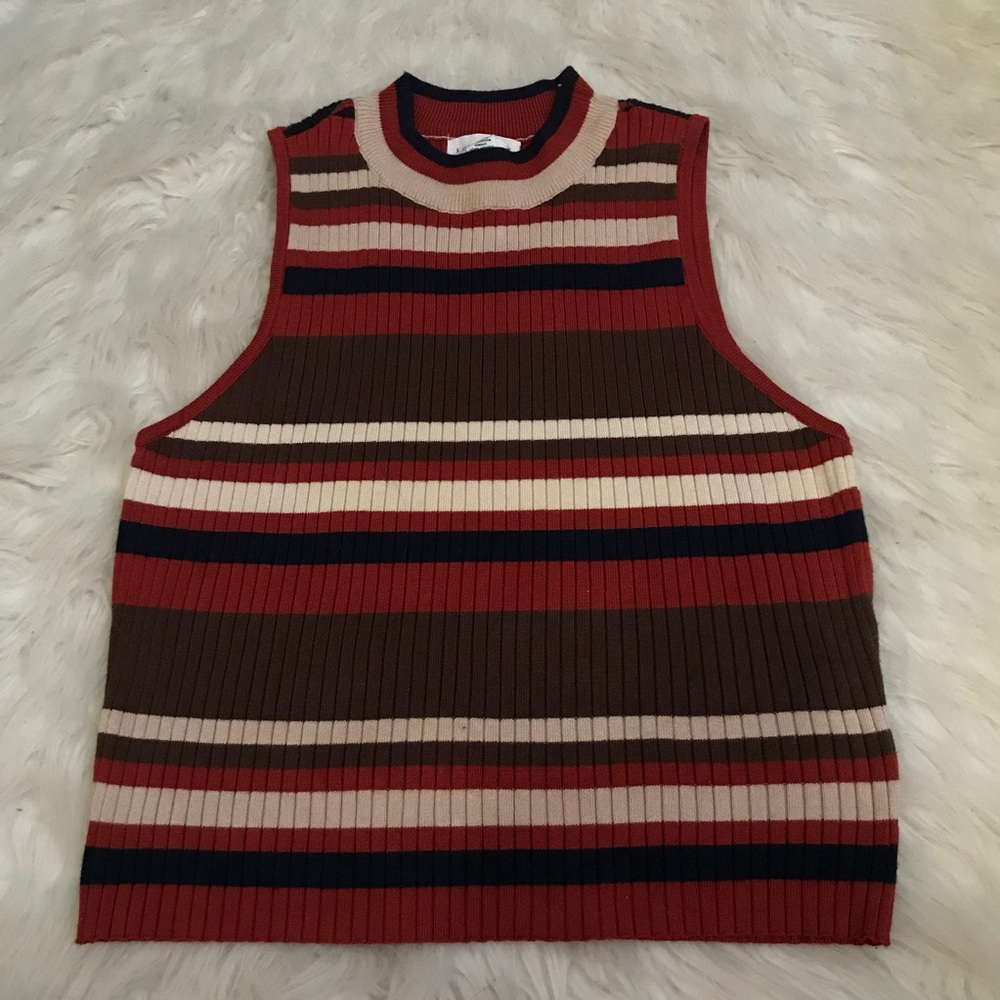 striped top